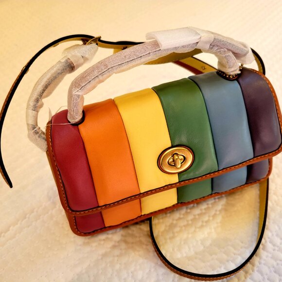 Coach Turnlock Clutch - Picture 3 of 16